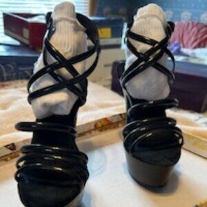 Sexy Shoes Brand Size 6 Black Platform Strap Sandal